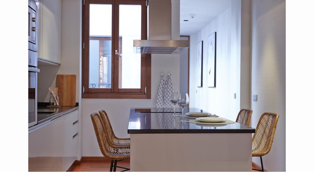 60 บัลโคเนียส เรโกเลโตส Apartment มาดริด ภายนอก รูปภาพ